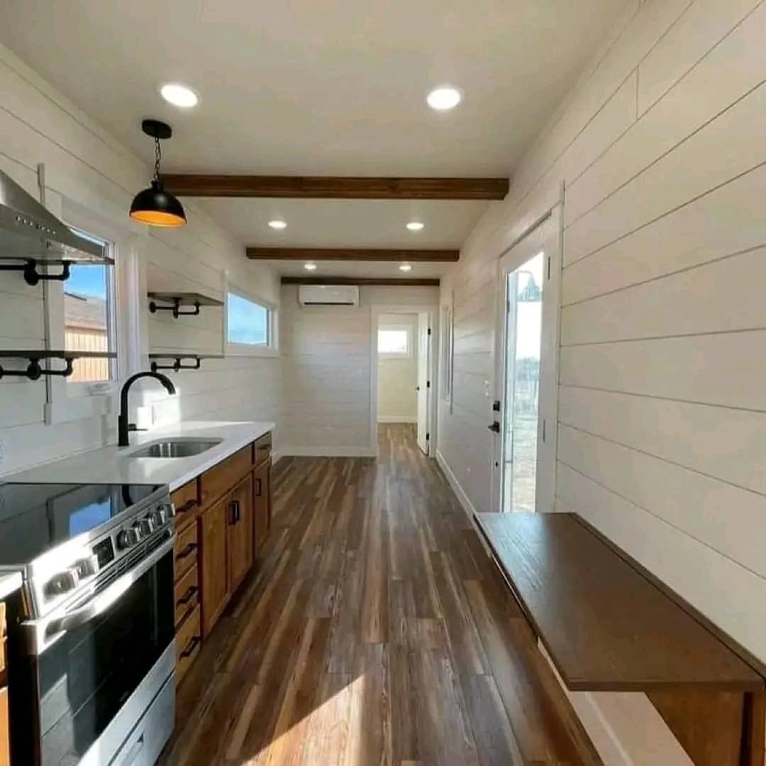 Buy Container Homes Online. Best 20ft & 40ft Container Houses For Sale – shipping container product photo | Prime Containers Canada