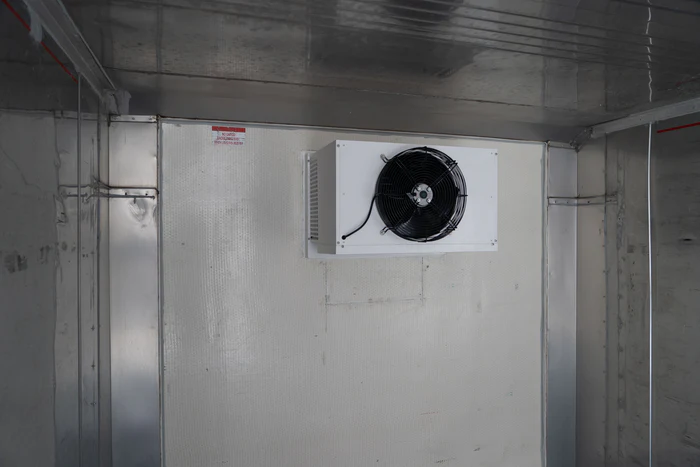 20' STD Refrigerated Container Used Box - New Motor (Single Phase 1.5 HP) - Image 2